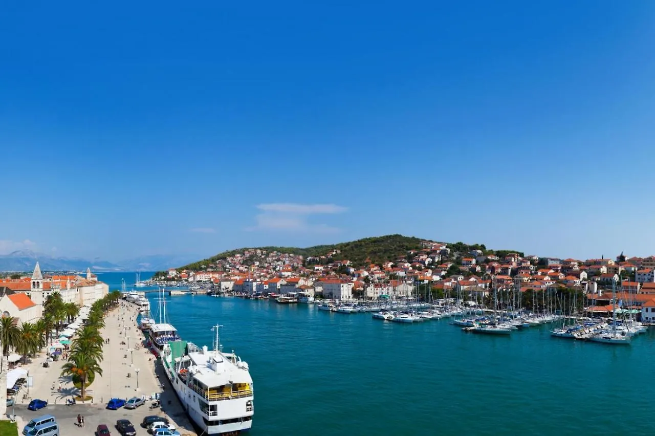 Apartment In Slatine With Sea View, Terrace, Air Conditioning, Wi-Fi Croatia